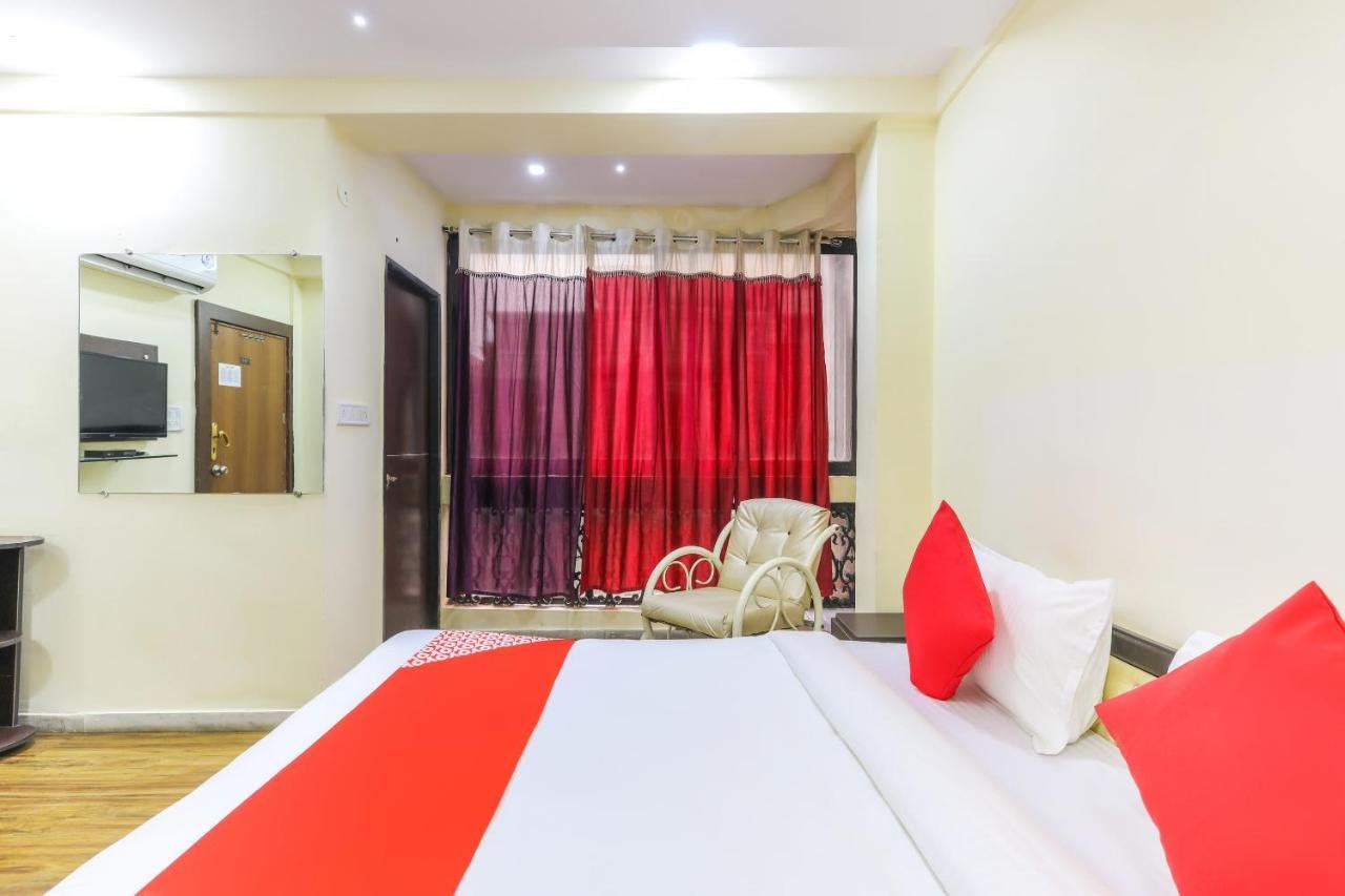 Hotel Oyo 62194 Pleasure Palace